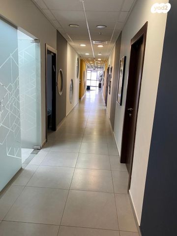 מבני תעשיה, רימון, הדסים, שוהם