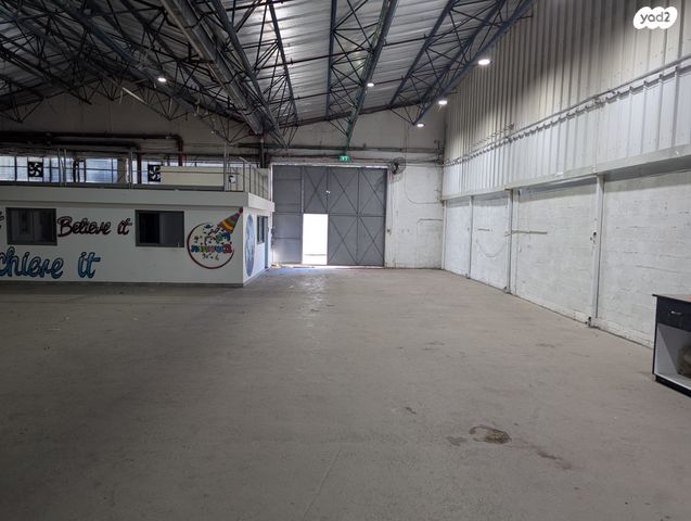 מחסנים, אזור תעשיה קרית ביאליק, אזור תעשיה צור שלום, קרית ביאליק