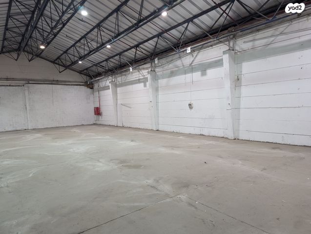 מחסנים, אזור תעשיה קרית ביאליק, אזור תעשיה צור שלום, קרית ביאליק