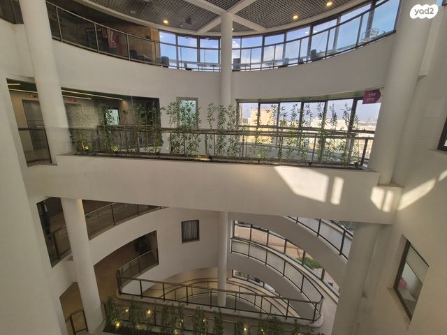 משרדים, אזור תעשיה ג, חולון