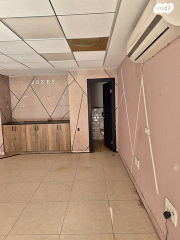 חנויות/ שטח מסחרי, בית הפועלים, רחובות