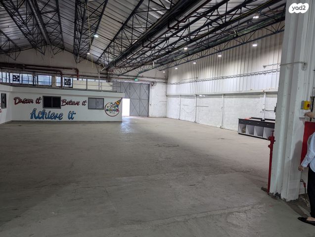 מחסנים, אזור תעשיה קרית ביאליק, אזור תעשיה צור שלום, קרית ביאליק