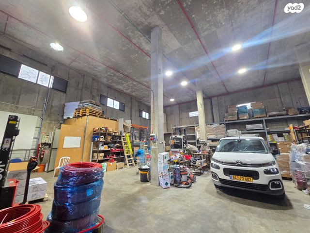 מבני תעשיה, אזור תעשייה קורן, מעלות תרשיחא