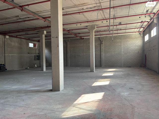 מחסנים, פארק תעשיה אפק, ראש העין