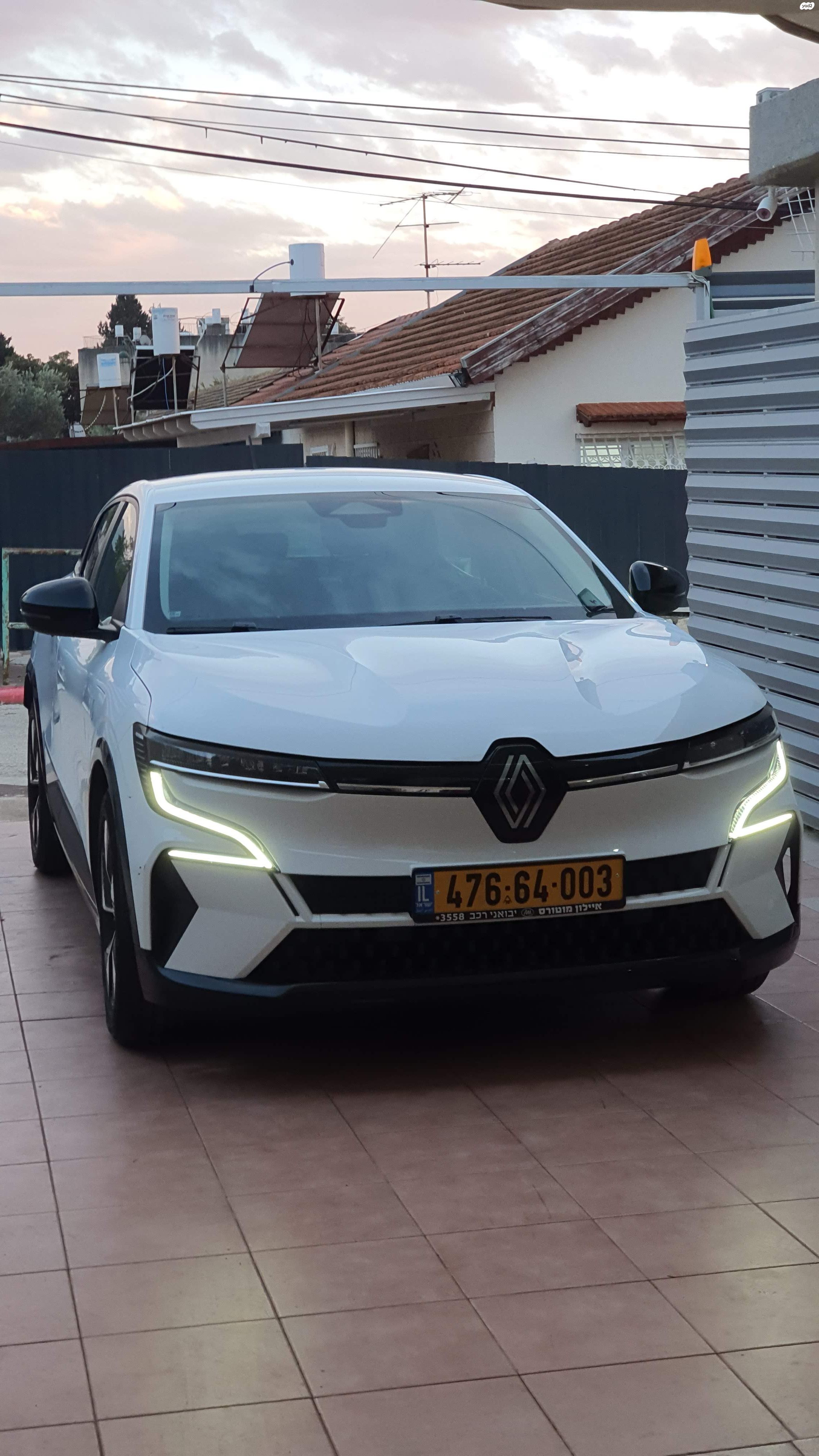 מודעת רכב רנו מגאן E-Tech