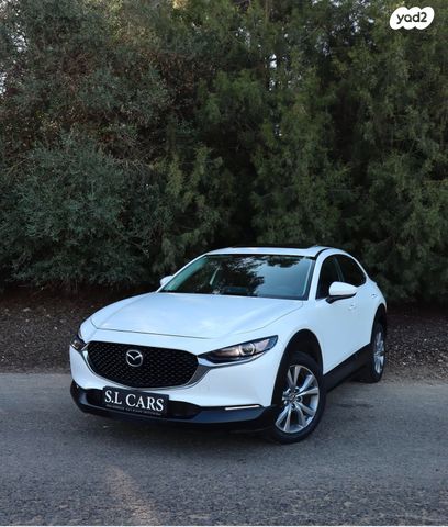 מודעת רכב מאזדה CX-30