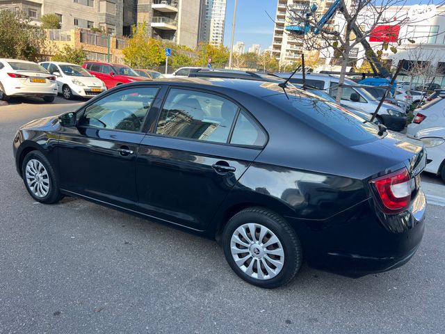 סקודה ראפיד