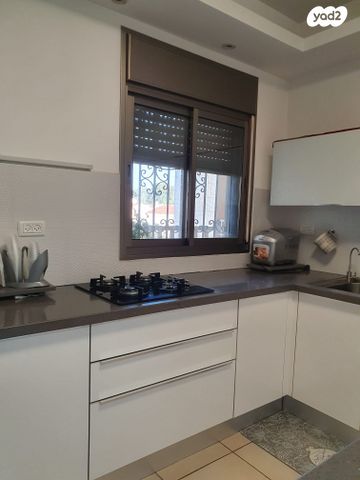 דירה, הרב שלמה גורן 5, קרית שמואל, חיפה