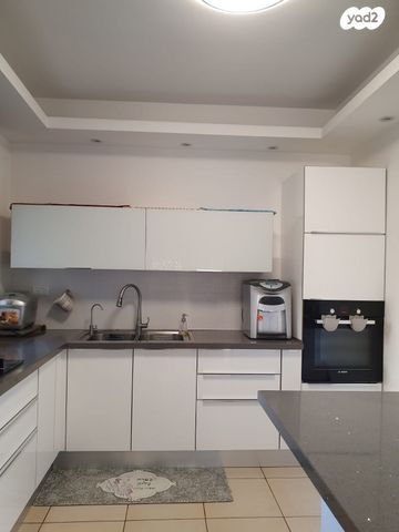 דירה, הרב שלמה גורן 5, קרית שמואל, חיפה