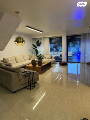 בית פרטי/ קוטג', החבצלת 4, נאות הדרים (חבצלת הצעירה), קרית עקרון