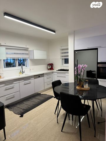 בית פרטי/ קוטג', החבצלת 4, נאות הדרים (חבצלת הצעירה), קרית עקרון