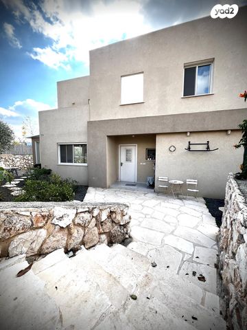 בית פרטי/ קוטג', נורית