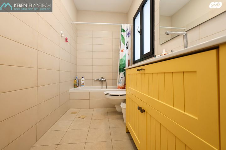 גג/ פנטהאוז, תל מונד