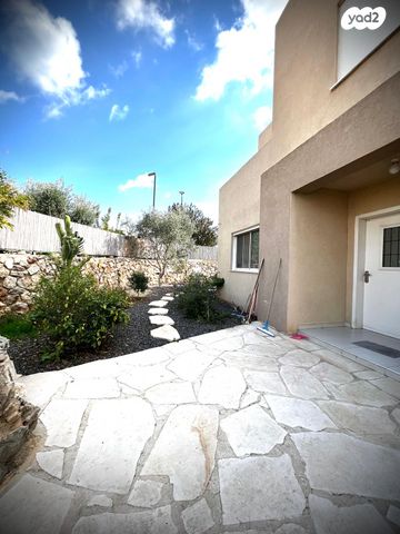 בית פרטי/ קוטג', נורית