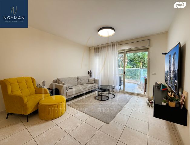 דירה, הרטום, קרית השרון, נתניה