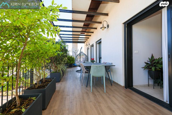 גג/ פנטהאוז, תל מונד