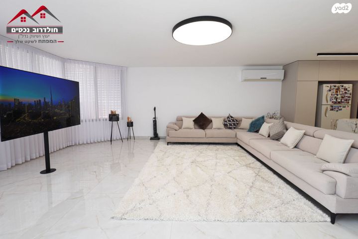 בית פרטי/ קוטג', חיים לסקוב, יגאל אלון, קרית מלאכי