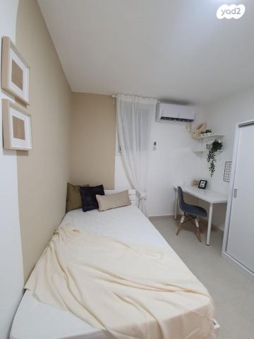 דירה, הכנסת 25, שכונה ד', באר שבע