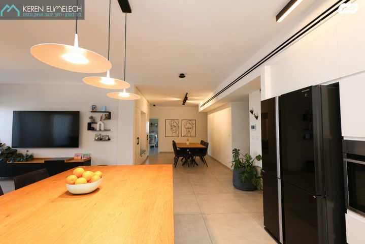 גג/ פנטהאוז, תל מונד