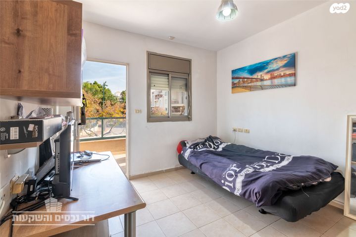 בית פרטי/ קוטג', שדרות מנחם בגין, גדרה