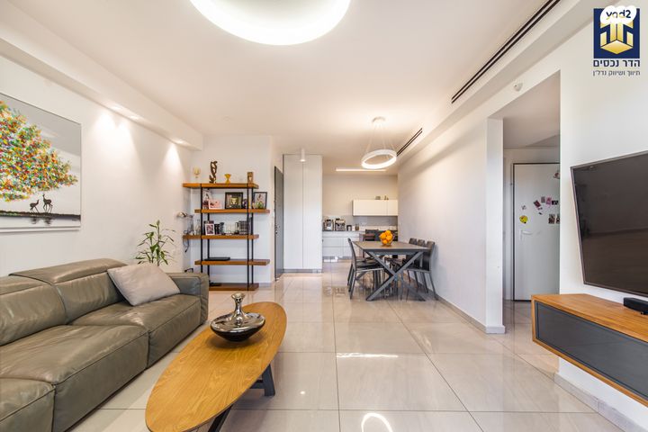 דירה, עמנואל זיסמן, חומת שמואל, הר חומה, ירושלים