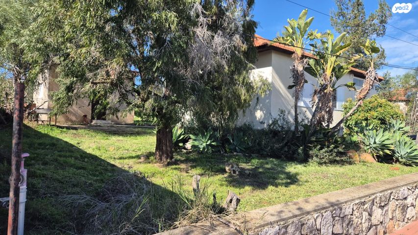 בית פרטי/ קוטג', אלונים, חיננית