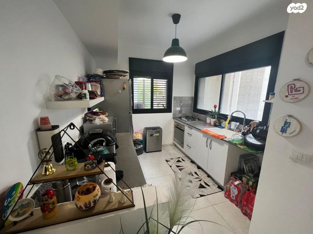 דירה, יואב, חרוזים, רמת גן