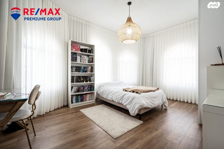 דו משפחתי, שוהם