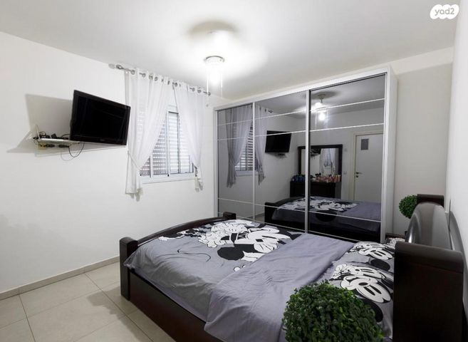 דירה, שבט יהודה, אחיסמך, לוד