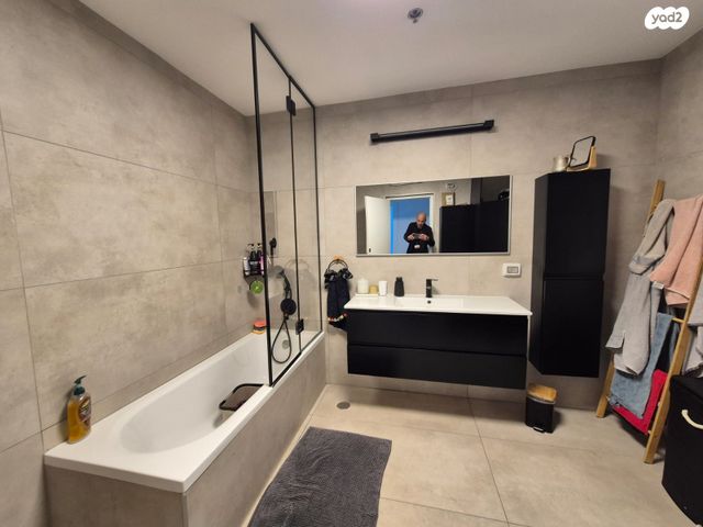 דירה, שדרות לוי אשכול 4, כוכב הצפון, תל אביב יפו