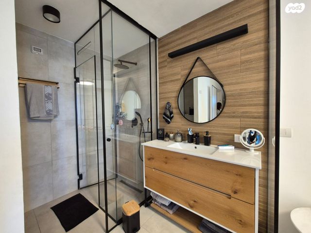 דירה, שדרות לוי אשכול 4, כוכב הצפון, תל אביב יפו