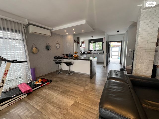 בית פרטי/ קוטג', אלמוגים, קרית ים