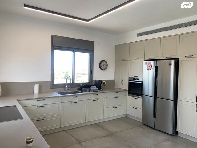 גג/ פנטהאוז, השיירה, קרית חיים מזרחית, חיפה