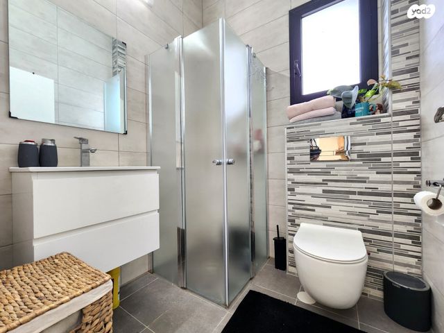 דירת גן, הכלניות, שדרות