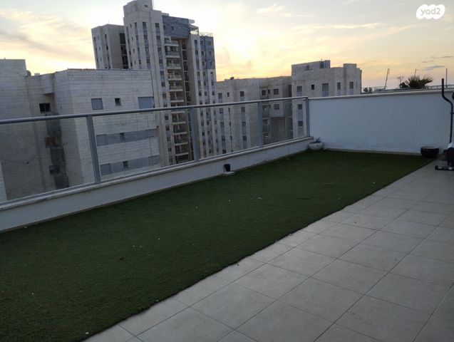 גג/ פנטהאוז, היובל, אור עקיבא