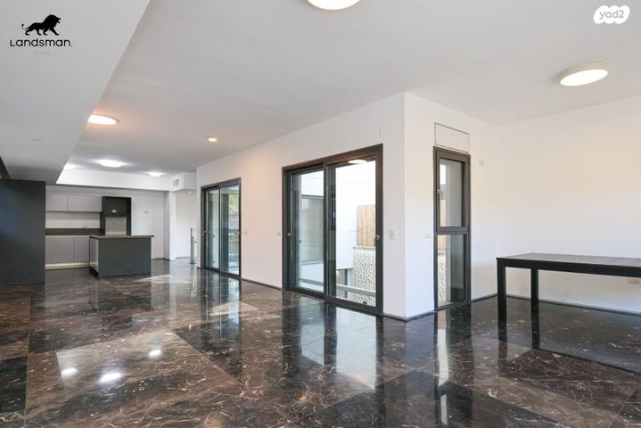 דירת גן, וינגייט 37, הרצליה פיתוח, הרצליה