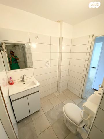 דירה, דוד רזיאל, דוד רזיאל, קרית שמונה