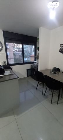 דירה, שיכון עובדים, טבריה