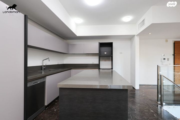 דירת גן, וינגייט 37, הרצליה פיתוח, הרצליה