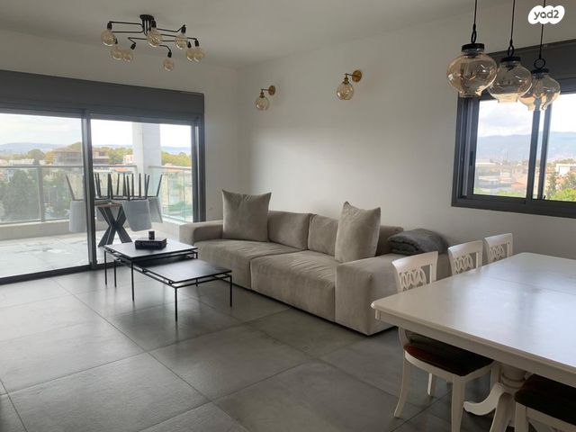 גג/ פנטהאוז, השיירה, קרית חיים מזרחית, חיפה