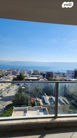 גג/ פנטהאוז, טבריה