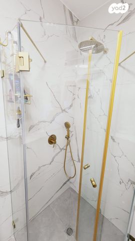 גג/ פנטהאוז, טבריה