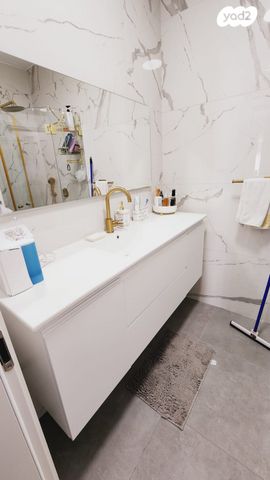 גג/ פנטהאוז, טבריה