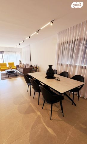 גג/ פנטהאוז