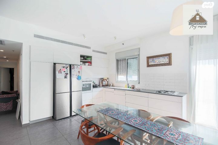 גג/ פנטהאוז, פרדס חנה כרכור