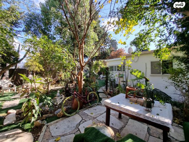 מגרשים, רמת ישי