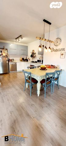 דופלקס, דרך לב השרון, קדימה צורן