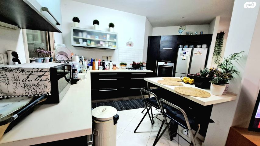 דירה, כפר סבא