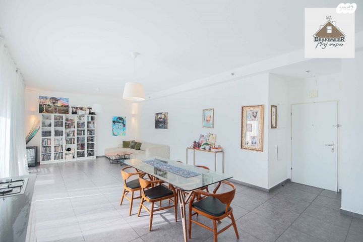 גג/ פנטהאוז, פרדס חנה כרכור