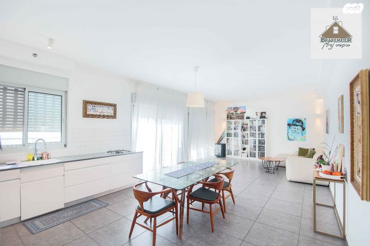 גג/ פנטהאוז, פרדס חנה כרכור